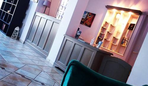 One-Bedroom Apartment with Sea View