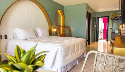 Deluxe Suite with Sea View