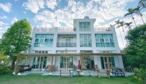 Quadruple Room with Private Bathroom