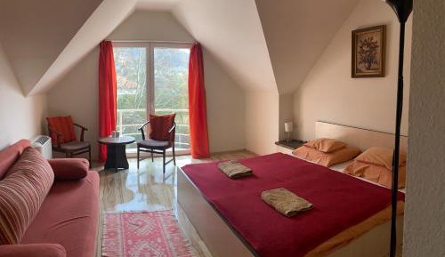 Deluxe Double Room with Extra Bed