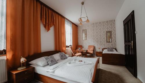 Triple Room with Bathroom