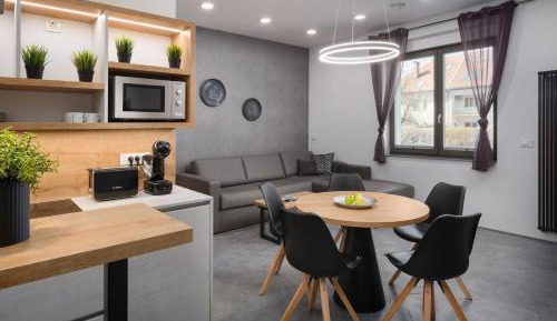 Superior Apartment with Garden View (#4)