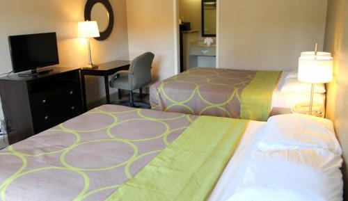 Queen Room with Two Queen Beds - Non-Smoking