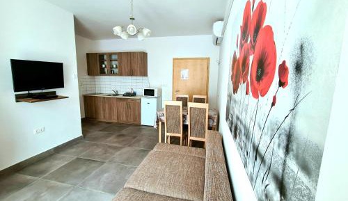 One-Bedroom Apartment with Balcony