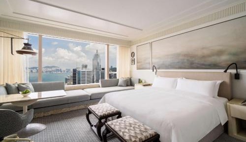 Island Shangri-La Horizon Harbor View King Room (Newly Renovated)