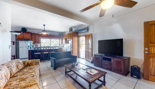 Five Bedroom Holiday Home