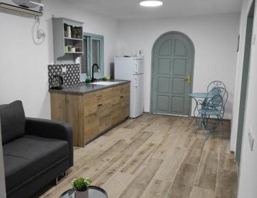 One-Bedroom Standard Apartment