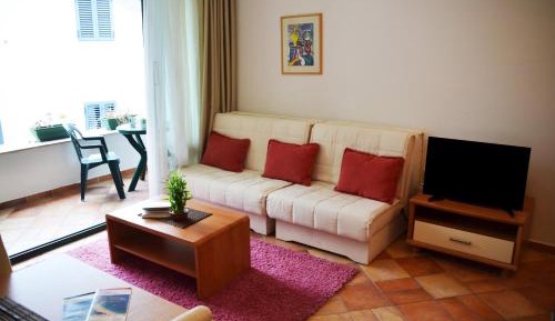 Studio with Balcony