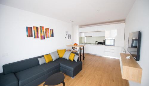 One-Bedroom Apartment