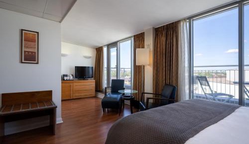 Premium King Room with Balcony