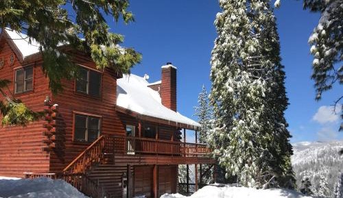Six-Bedroom Holiday Home