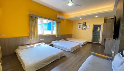 Room for 6 with Balcony