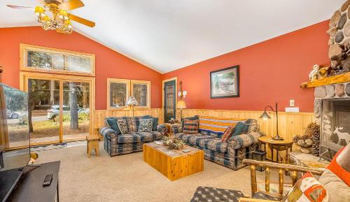 Five Bedroom Holiday Home