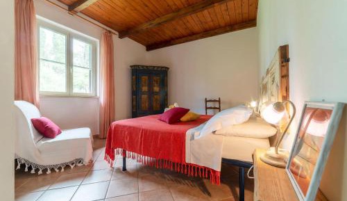 Deluxe Double Room (2 Adults + 1 Child)