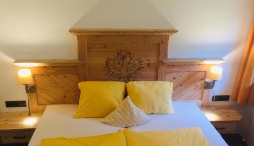 Deluxe Two-Bedroom Apartment (4 Adults)