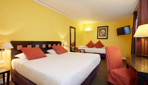 Family Junior Suite (2 Adults + 2 Children)