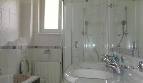 Deluxe Double Room with Bath