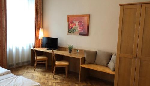 Comfort Triple Room with Shower