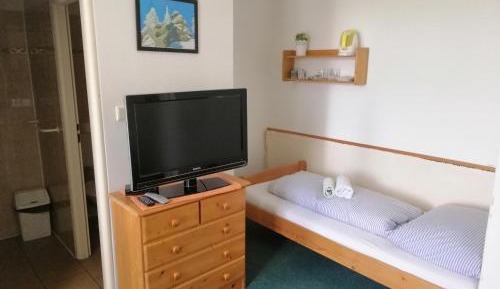 Twin Room with Private Bathroom