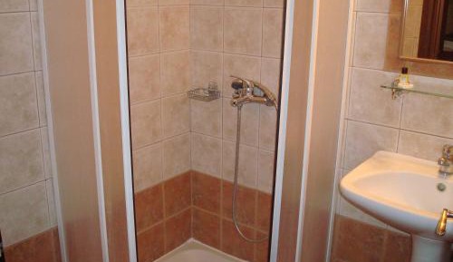 Studio (2 Adults)
