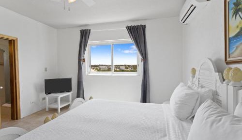 Three-Bedroom Condo with Ocean View