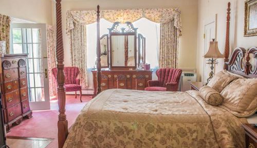 Deluxe Queen Room with Double Shower