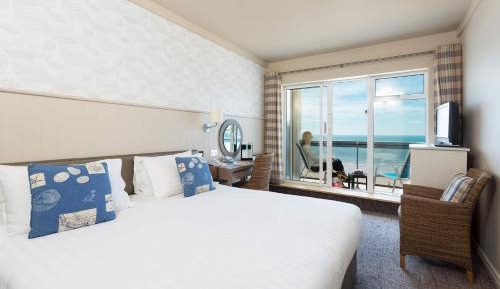 Double or Twin Room with Sea View & Balcony