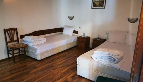 Double or Twin Room with Private Bathroom