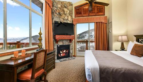 Four-Bedroom Presidential Suite