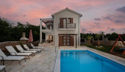 Villa with Private Pool