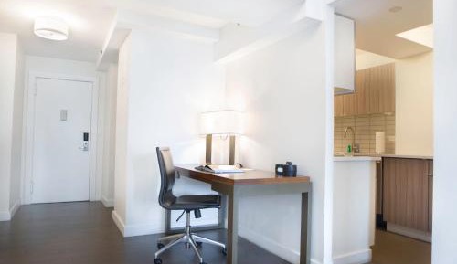 3 Queen Beds, Three-Bedroom Apartment, Non-Smoking