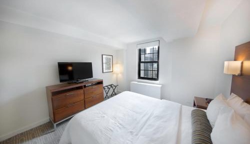 2 Queen Beds, Two-Bedroom Apartment, Non-Smoking