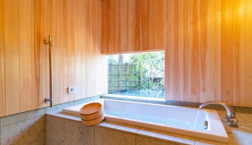 Suite with Garden View