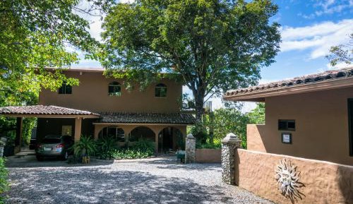 Apartment with Garden View