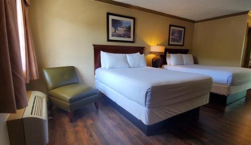 Standard Queen Room