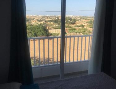 Standard Twin Room with Shared Bathroom