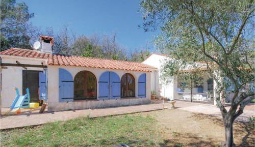 Four-Bedroom Holiday Home