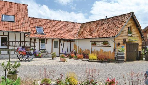 One-Bedroom Holiday Home