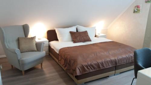 Double or Twin Room with Shower