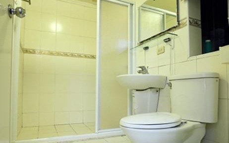 Quadruple Room with Private Bathroom