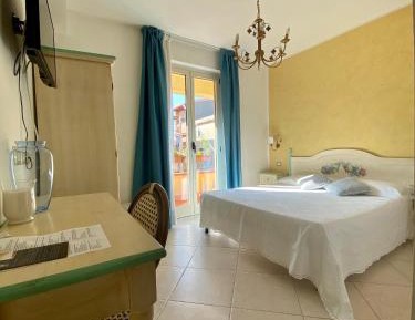 Basic Double or Twin Room