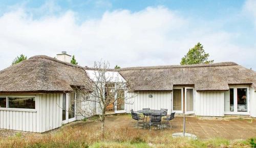 Four-Bedroom Holiday Home