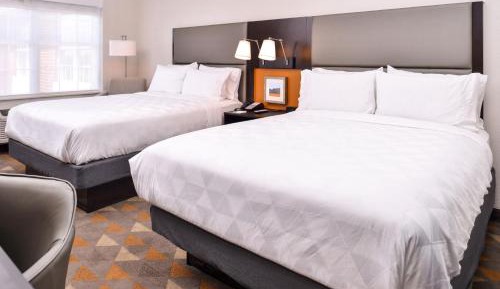 Standard Queen Room with Two Queen Beds