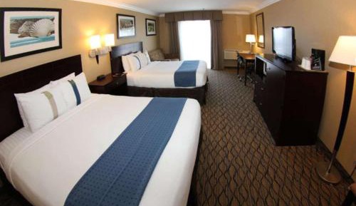 Standard Queen Room with Two Queen Beds - Non-Smoking