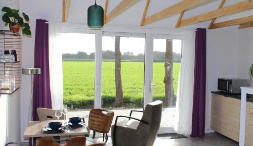 Apartment with Garden View