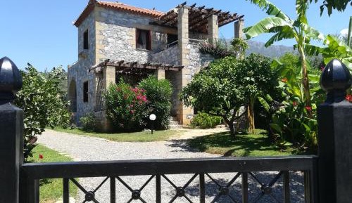 One-Bedroom Apartment with Sea View