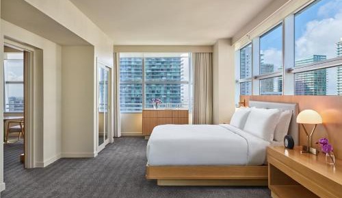 Panoramic View One Bedroom Suite