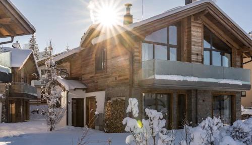 Chalet with Private Sauna