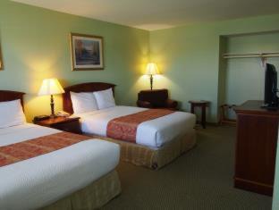 Deluxe Two Queen Beds