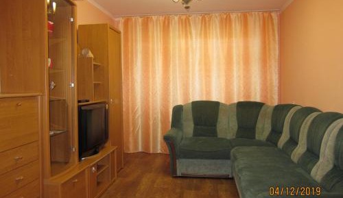 One-Bedroom Apartment with Balcony